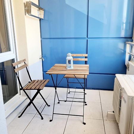 Studio A La Mer Avec Piscine Sete Exterior photo